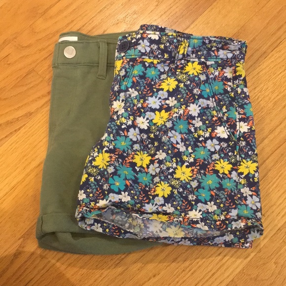 Floral and Green Shorts - Picture 1 of 7